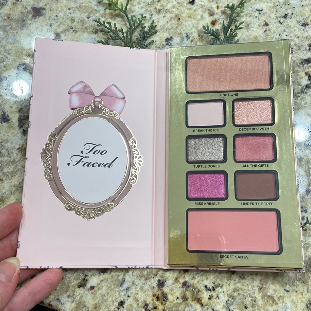 NWOB Too Faced swan palette NEW eyeshadow